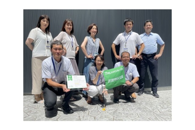 「コロナ禍で在宅勤務が7割となり、フットサル大会も中止になりました。そんな中、社内の交流が希薄になっていることに危機感を持った、ひとりの社員の提案で、さつきラン＆ウォークに参加しました。」